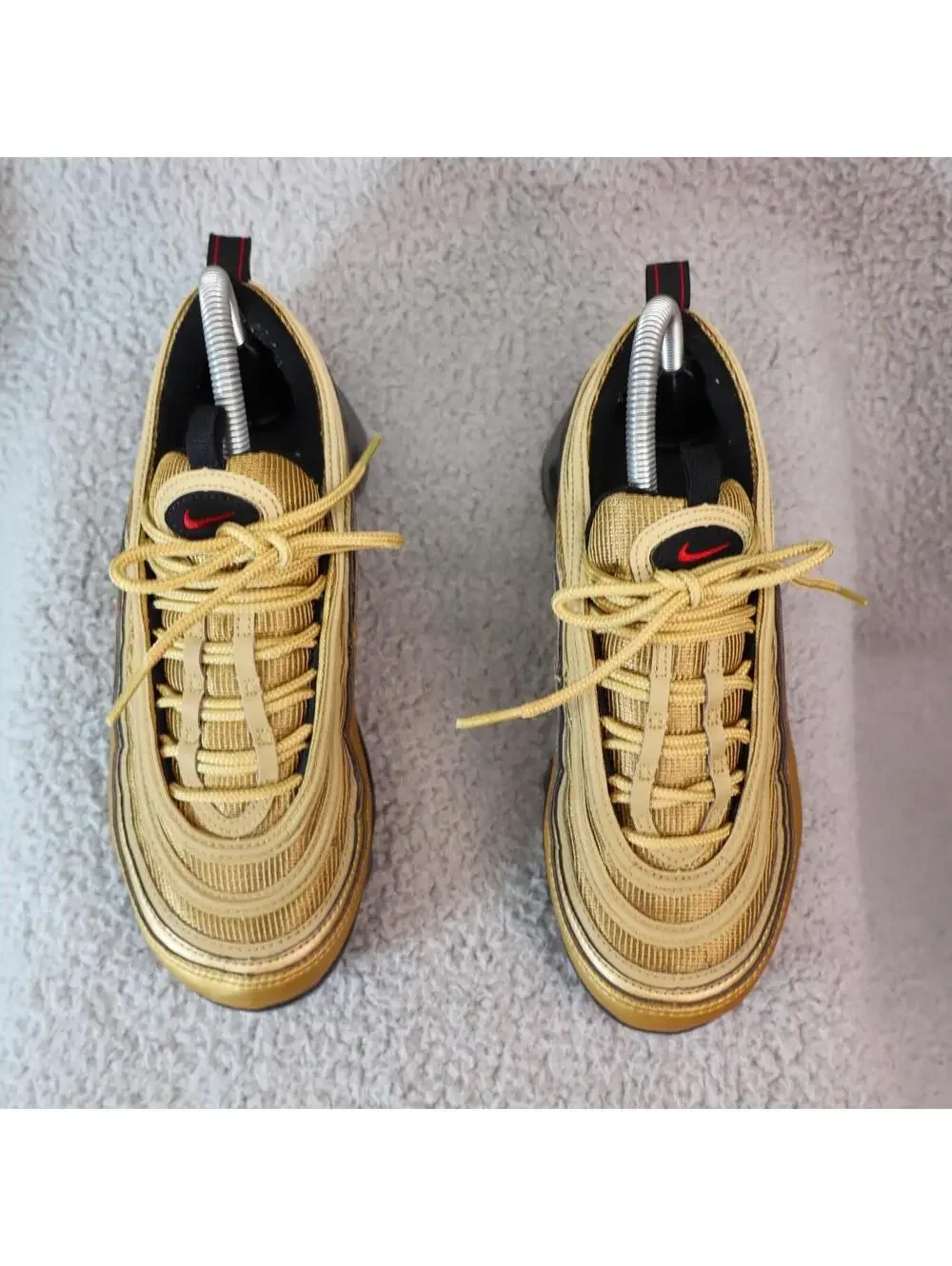 Nike Air Vapormax 97 GS Boys Size 6Y Gold AQ2657-700